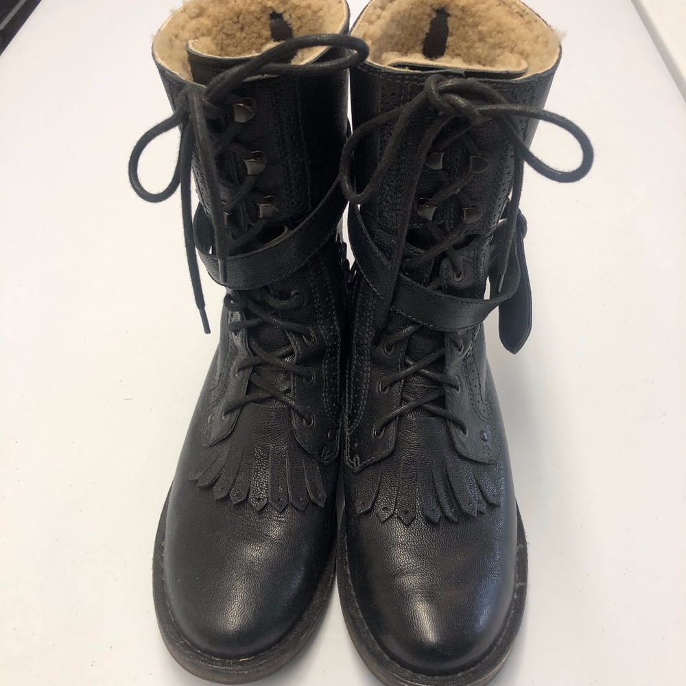 Like new women's black Ugg Jena boots